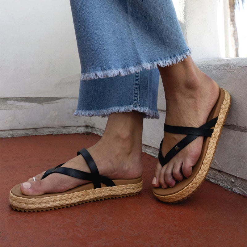 REEF Womens Vista Carmen Sandal, Vegan Leather Strap, Cushion Footbed, Cocoa, 8 - Image 2