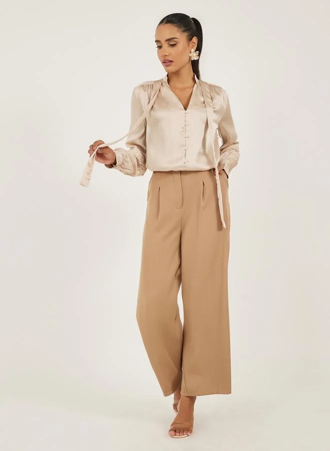 Styli Styli Lace Insert Tie-Up Neck Buttoned Blouse