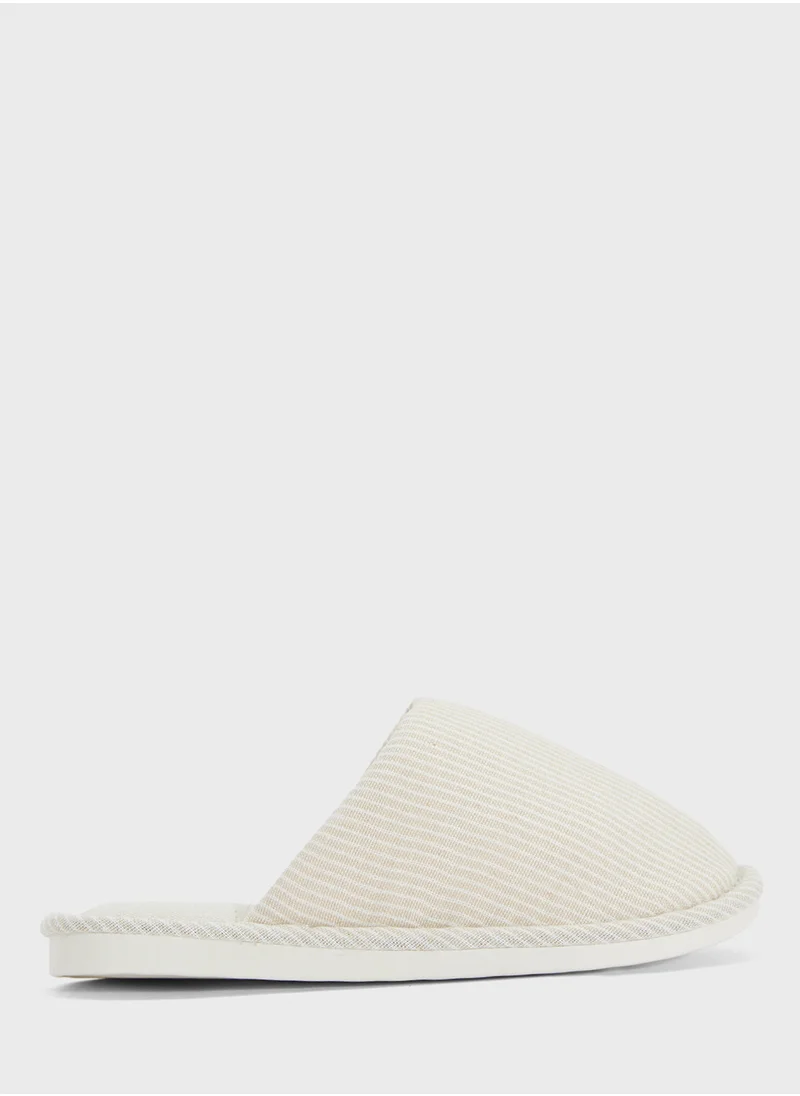 سفنتي فايف Cozy Mule Home Slippers