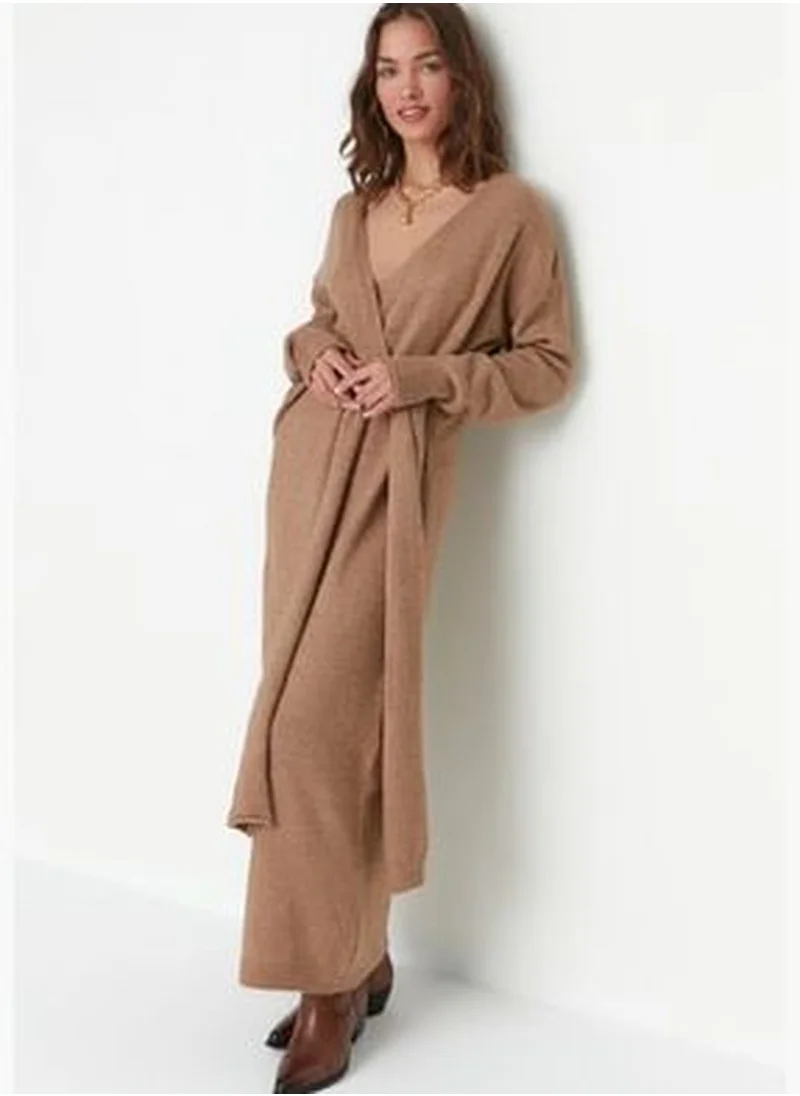 trendyol Camel Maxi Sweater Double Breasted Collar Tie Detail Dress TWOAW21EL0260