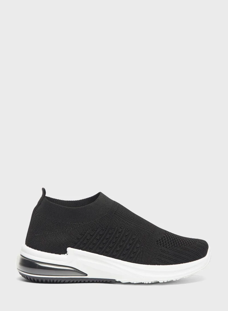 shoexpress Casual Low Top Sneakers