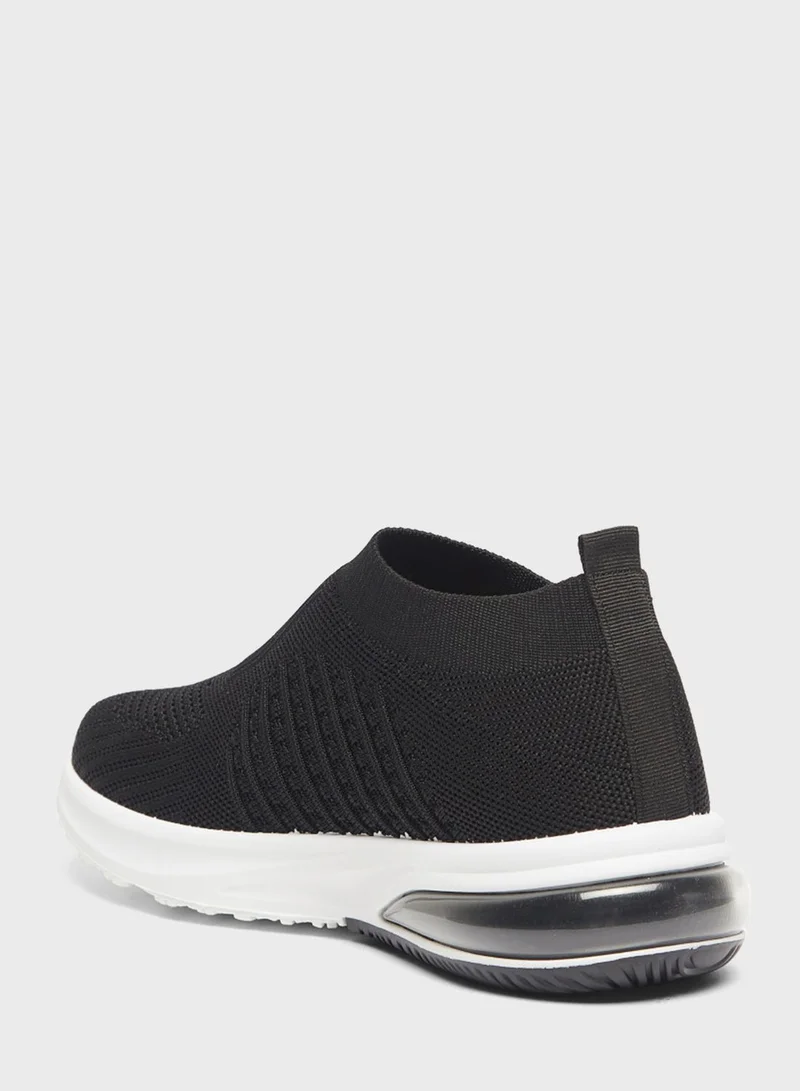 shoexpress Casual Low Top Sneakers