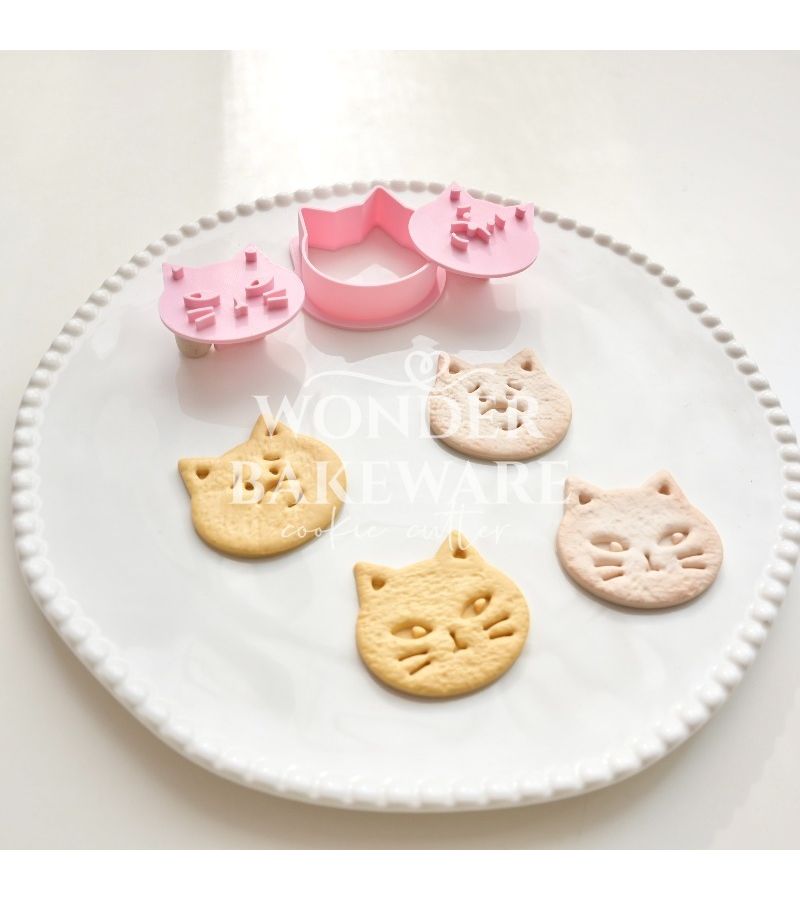 Cat Shape Cookie Cutter Mold for Biscuit Stamp Icing Kitchen Baking - Image 1