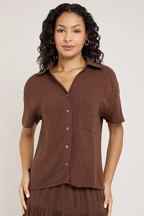 R&B Textured Shirt with Spread Collar and Short 3/4 Sleeves