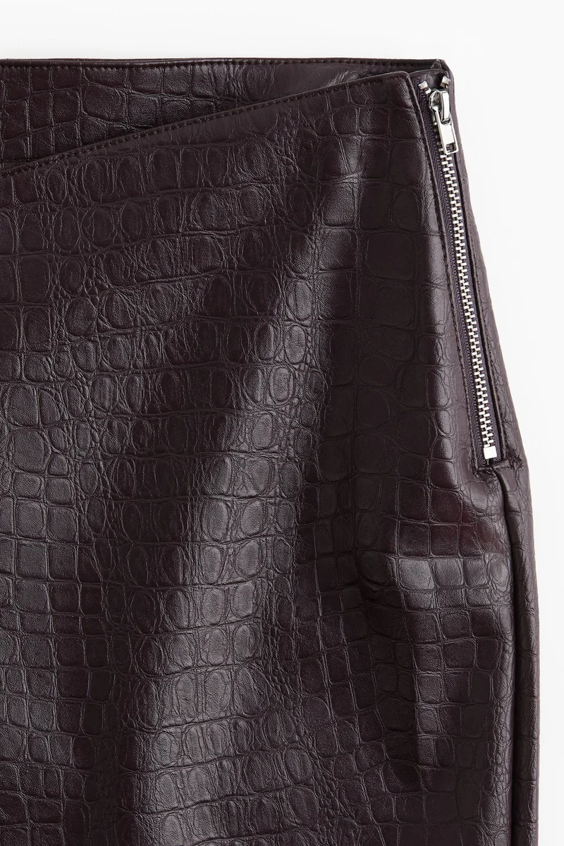 اتش اند ام بنطلون من نسيج مطلي بساق مستقيمة