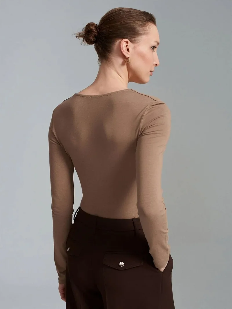 ديلفين Dilvin Slim Fit V-Neck Jersey Blouse