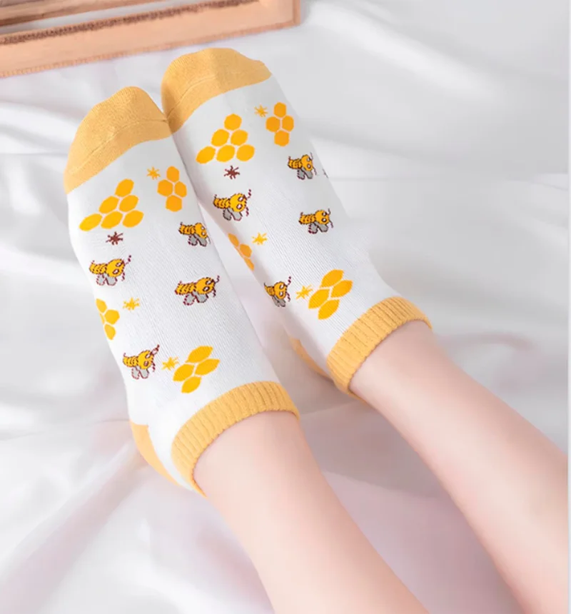 Esinti Black Women Socks White Women Booties Summer Thin Socks Ankle Length Short Socks 5 Pairs
