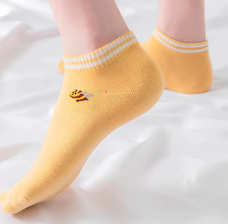 Esinti Black Women Socks White Women Booties Summer Thin Socks Ankle Length Short Socks 5 Pairs