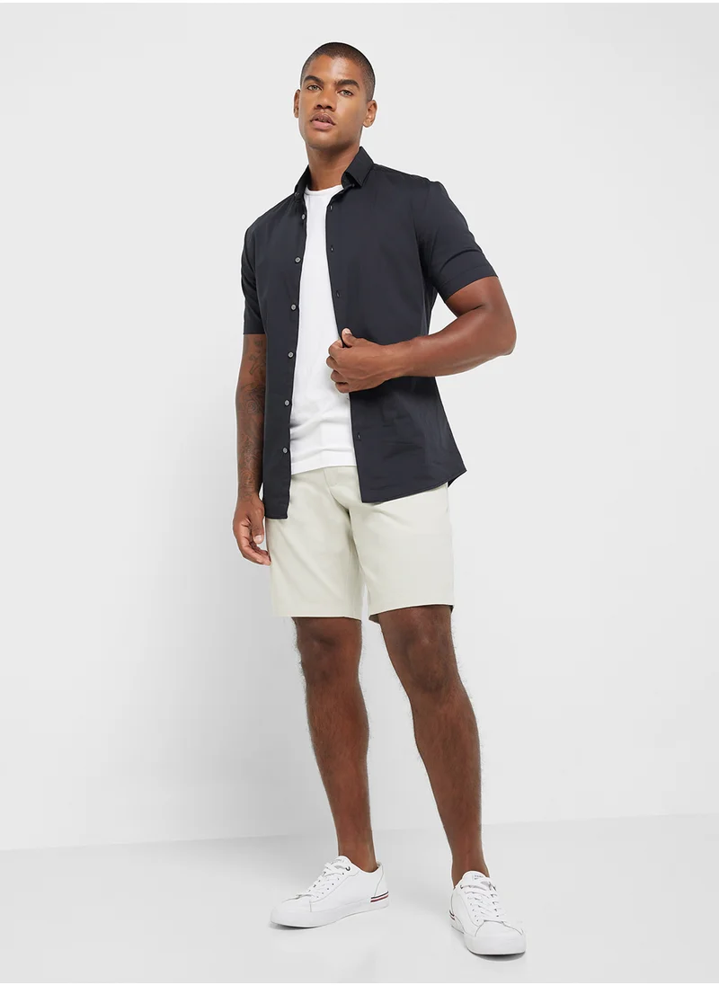 روبرت وود Chino Shorts