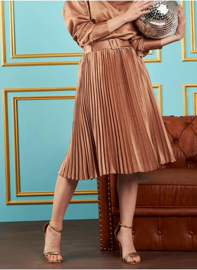 SASSAFRAS Pleated Satin Midi Skirt by Styli