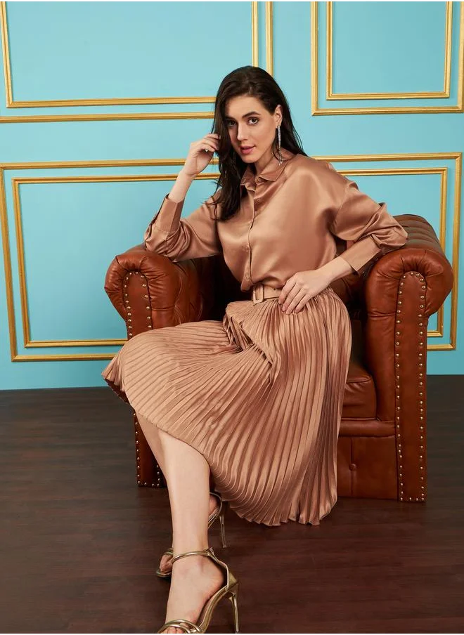 SASSAFRAS Pleated Satin Midi Skirt by Styli