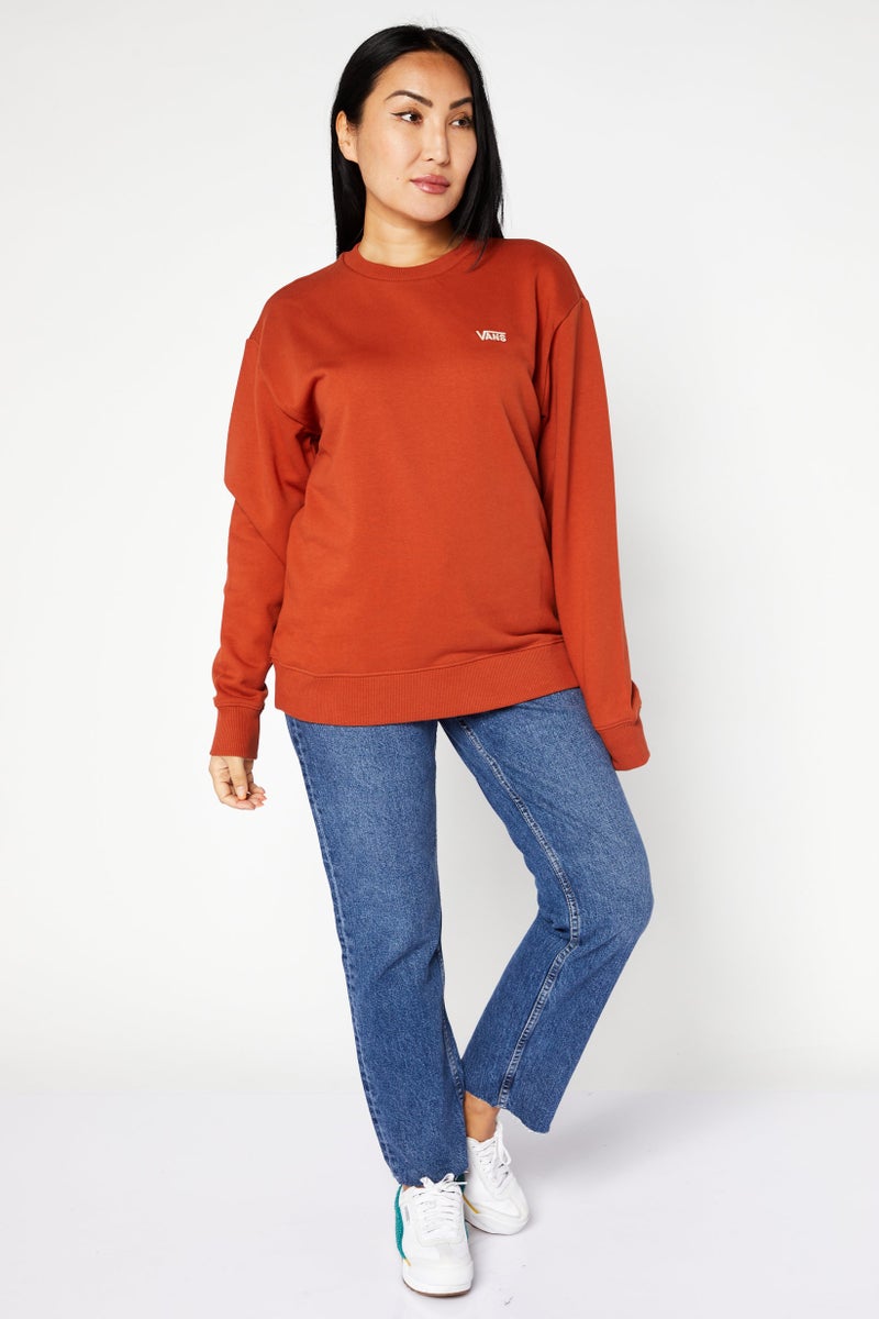 VANS سويت شيرت نسائي بياقة دائرية بشعار مطرز، صدئ - Image 2