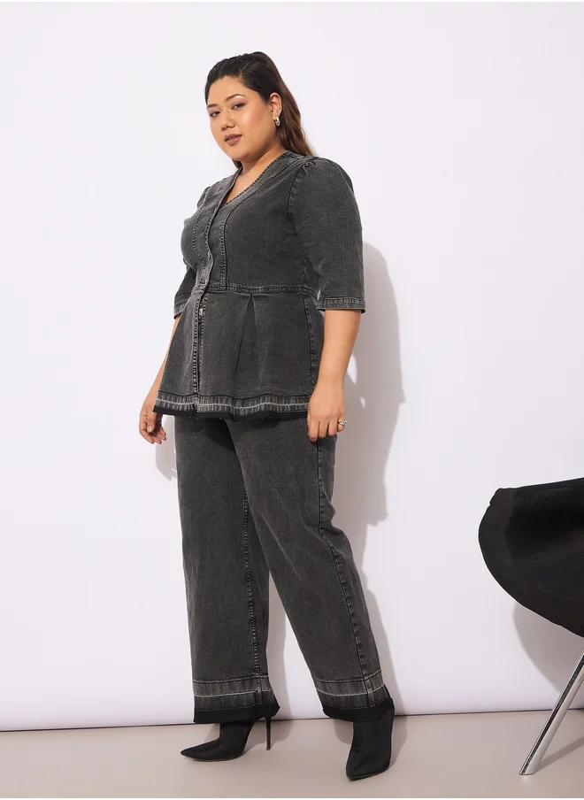 ساسافراس Plus Size Plain Denim Metal Button Peplum Top and Jeans Co-Ords