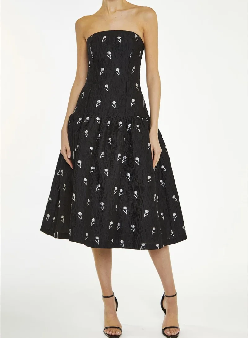 ترو ديكادينس Vienna Black-Grey Floral-Brocade Dropped-Waist Midi-Dress