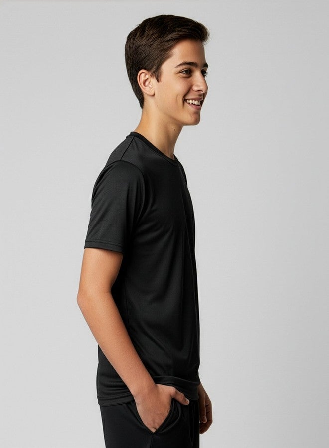 ريل إيسنسيالز طقم من 5 قطع: تيشيرت شبكي للأولاد، تيشيرت رياضي للبنات والشباب والمراهقين، سريع الجفاف، بتقنية دراي-فِت، ماص للرطوبة، مناسب لكرة السلة والرياضة، بأكمام قصيرة، تيشيرت داخلي، تيشيرت راجلان - طقم 1، مقاس XL (16-18) - Image 5