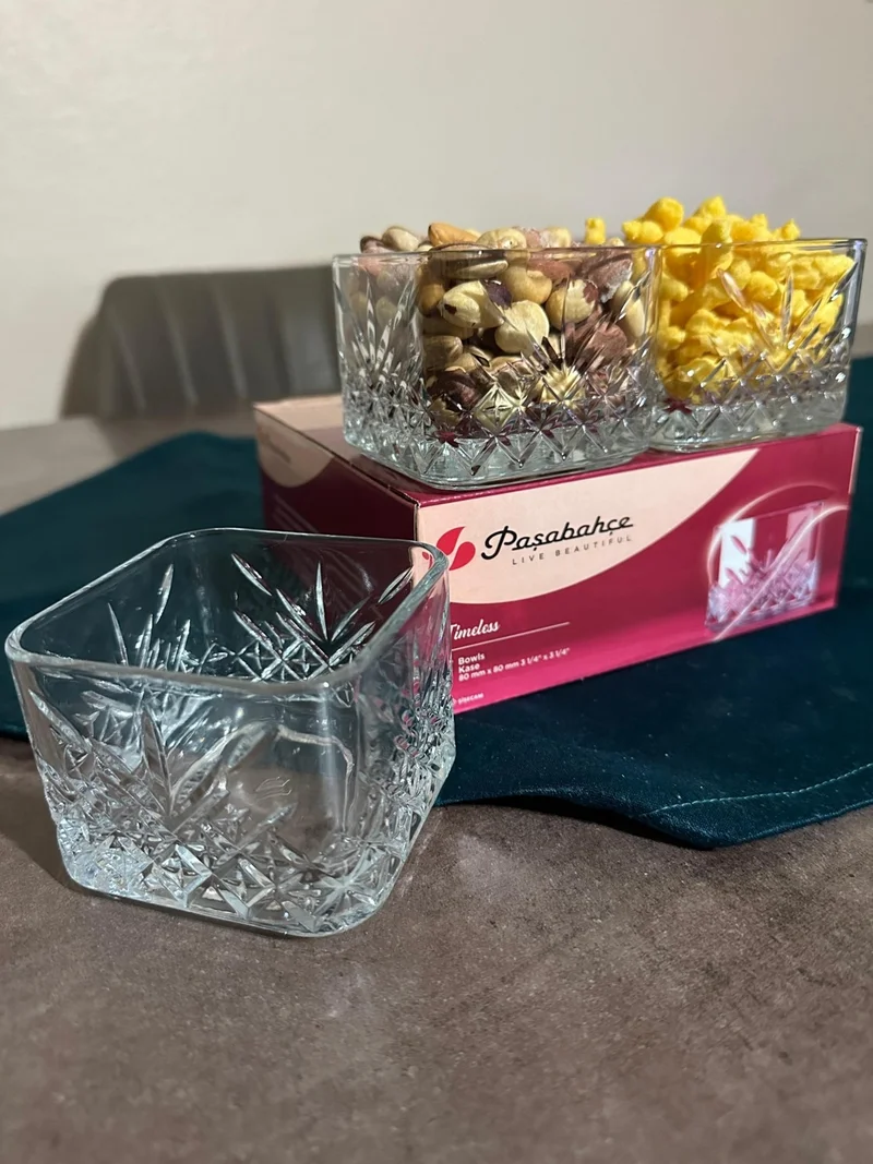 باشاباتشي 4 Pieces Square Timeless Snack Bowl, Sauce Bowl, Bowl Set