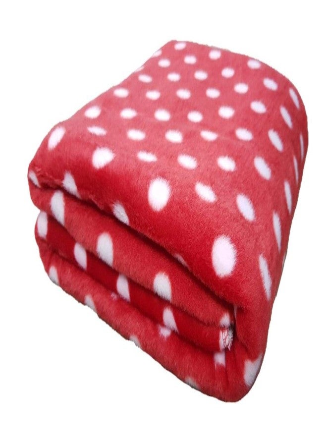 First Kick مجموعة بطانيات الأطفال حديثي الولادة من فيرست كيك، تتضمن قطعتين: غطاء من البوليستر المتين بنقشة منقطة، يُستخدم كغطاء لسرير الطفل (100 سم × 75 سم، من 0 إلى 12 شهرًا). - Image 3