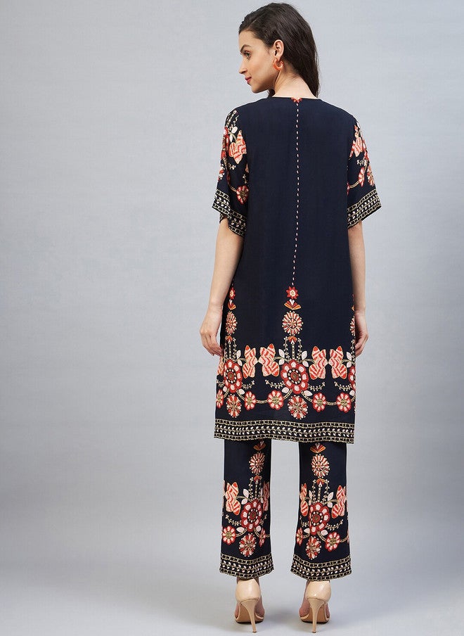 StyleStone طقم شروغ وسروال مطبوع باللون الأزرق الداكن من ستايل ستون للنساء - Image 5