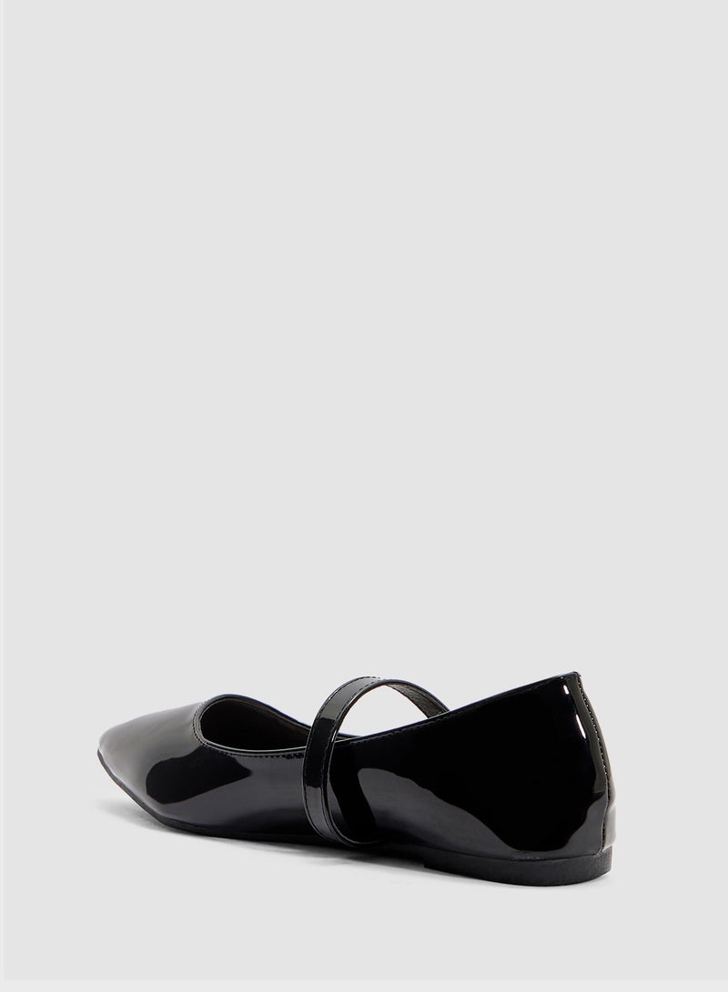 Savannah Collection Classic Pointed Mary Jane Flat  - Image 3