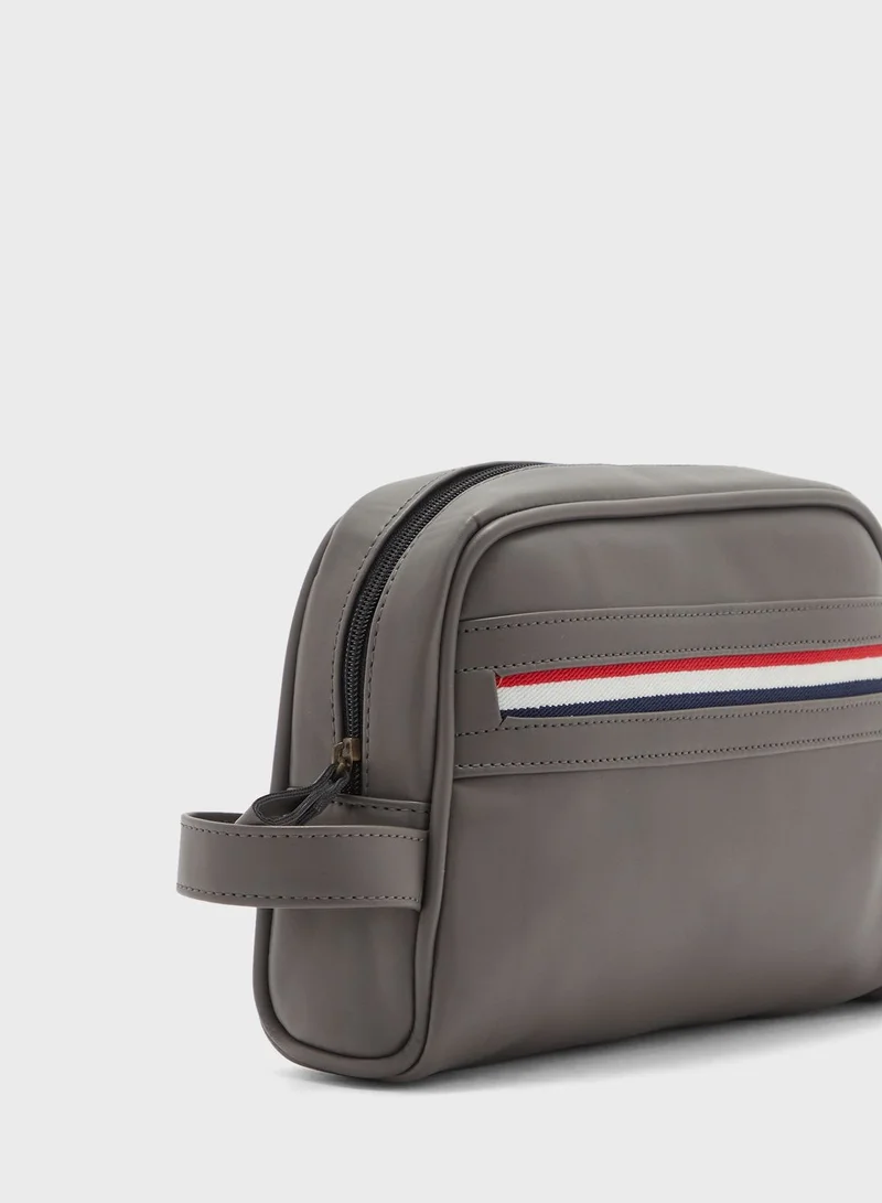 Seventy Five Men's Travels Wash Bag