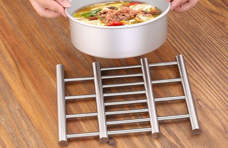 Leoyoubei Leoyoubei 8x9"Metal expands Trivet Wite from 9"to 15" Multi-Purpose Spoon Rest and Kitchen Table mats Shrink Pads Non-Sliding hot pad and Pot Holder (Silver x 2)  - Image 4