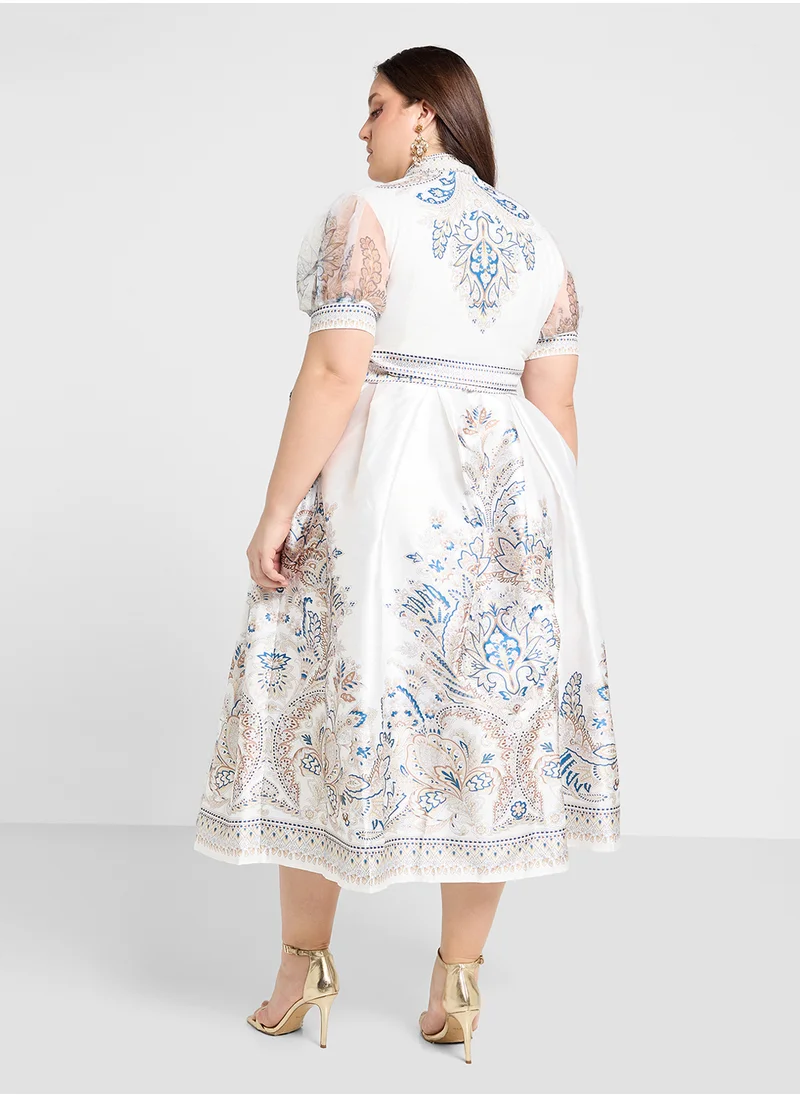 خزانة Plus size long printed dress with bow tie detail