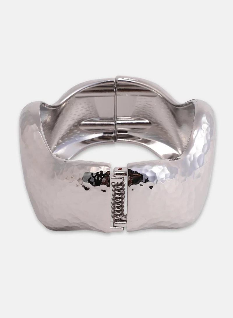 SOHI Dented-Wave Bangle Artificial Bracelet Jewellery