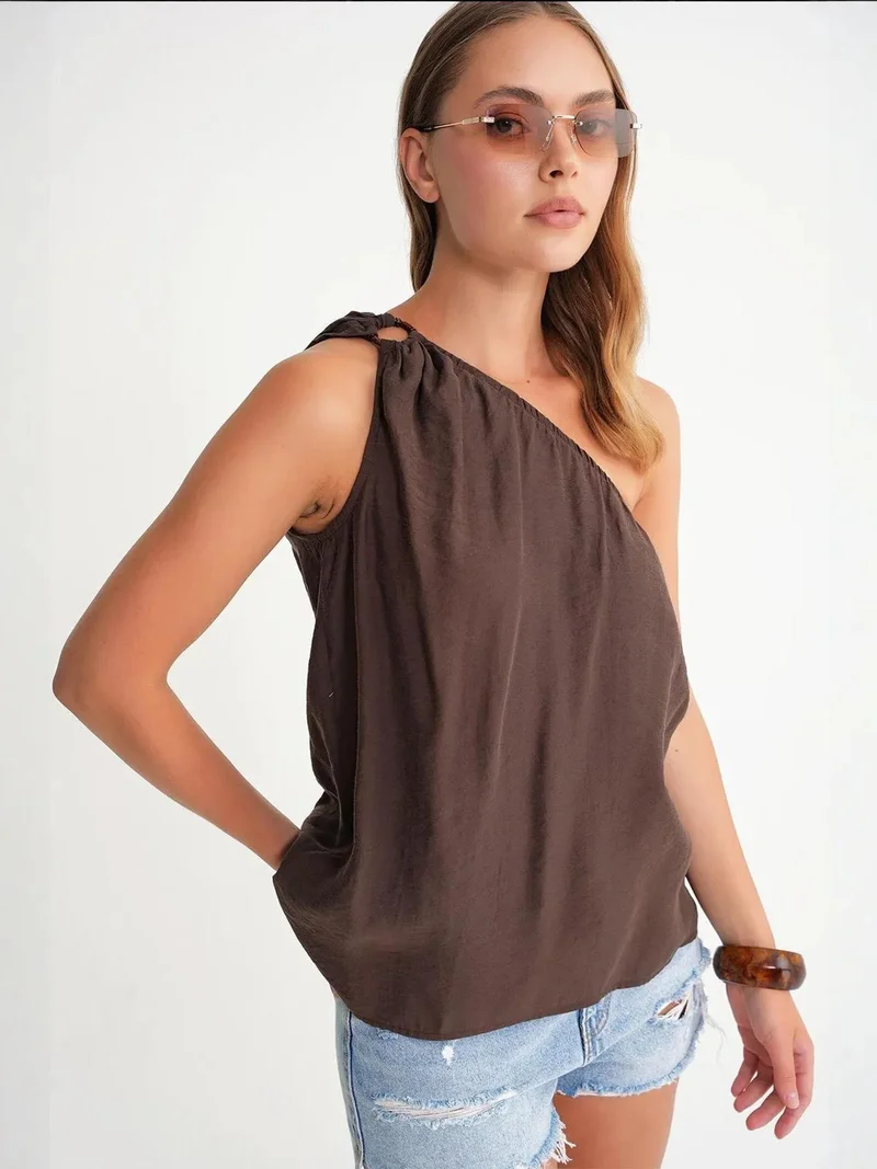 MixRay Mixray Asymmetrical Collar Accessory Detailed Top