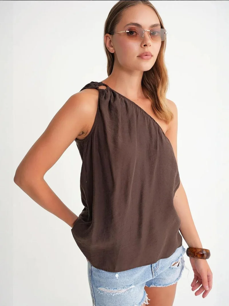 MixRay Mixray Asymmetrical Collar Accessory Detailed Top