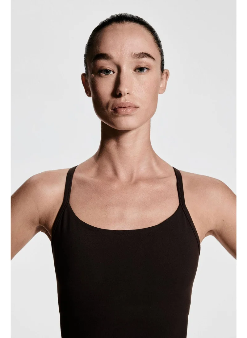 H&M Medium Support Yoga bra with SoftMove™