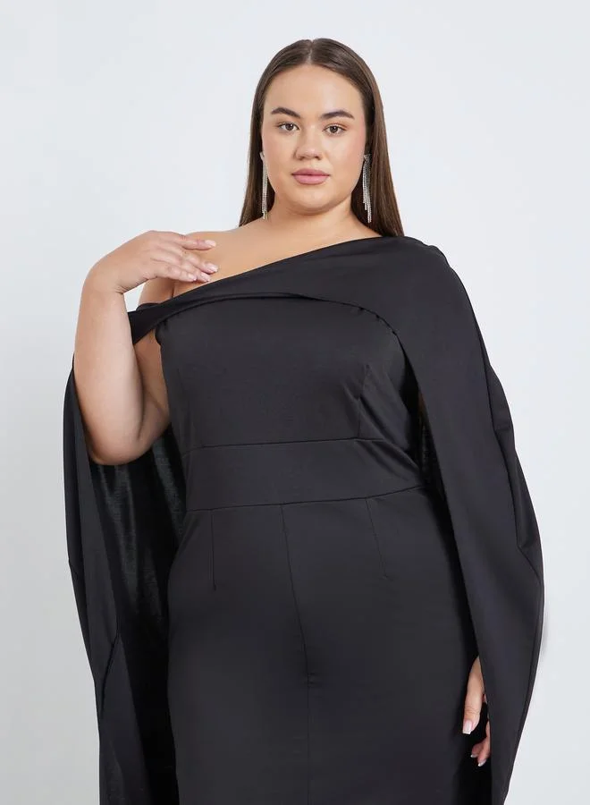 Styli Styli Plus Cape Sleeve Maxi Dress with Front Slit