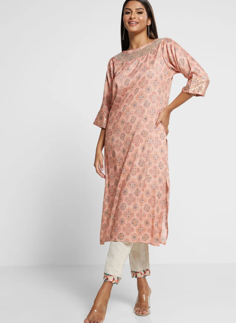 kolaba Embroidered Hem High Waist Pants