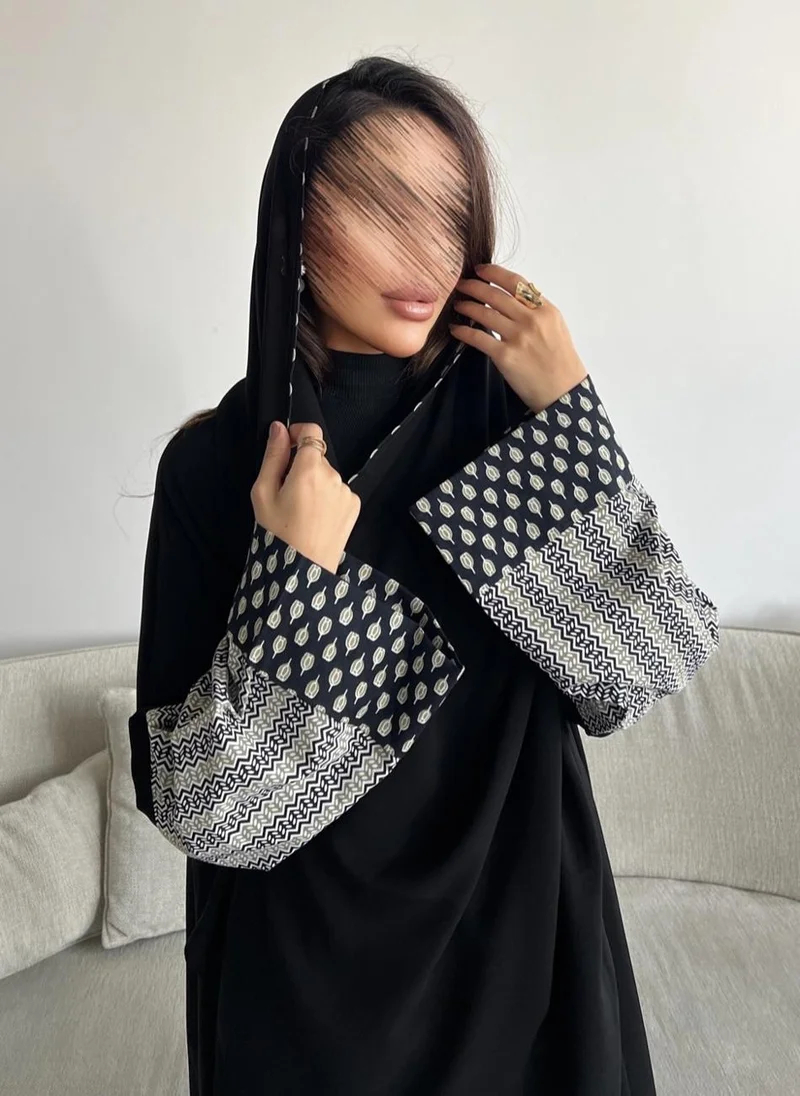 Lusin Abaya Royal Crepe Abaya with Luxe Folded Indian Linen Sleeves