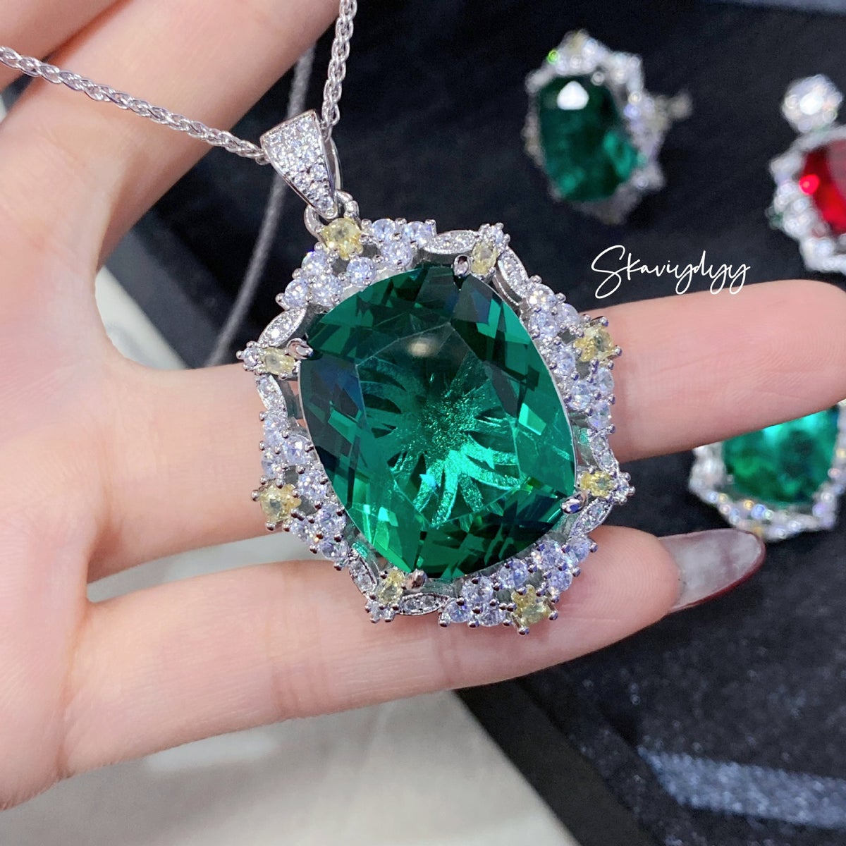 Generic Geometric Lace Micro-Paved Zircon Stud Earrings with Emerald ...