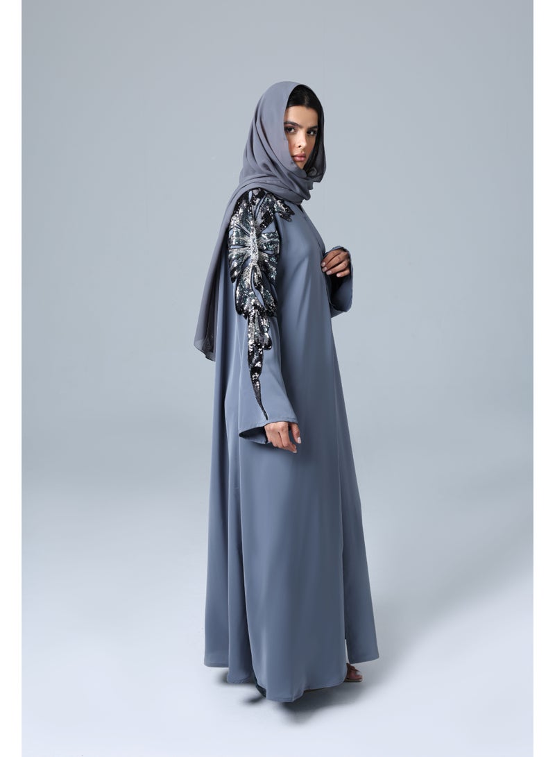 اكسا عباية اكمام مطرزة ملونة - Image 3