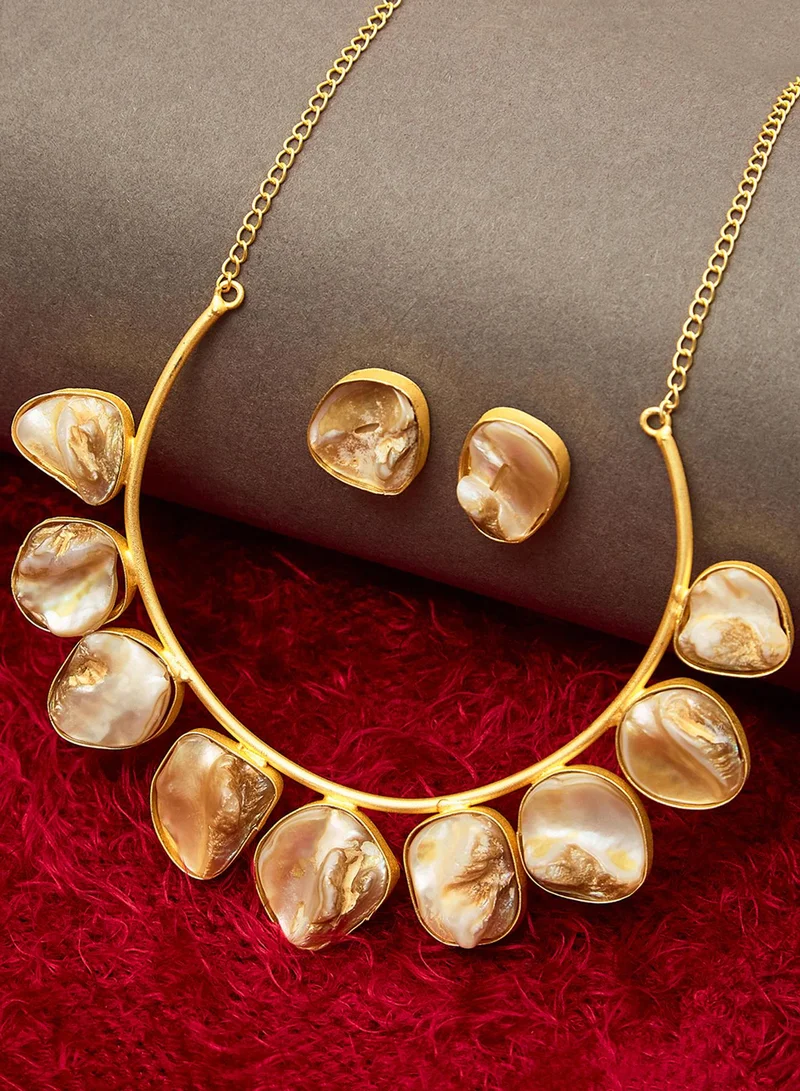 SOHI White Stone-Studded Artificial Jewellery Set