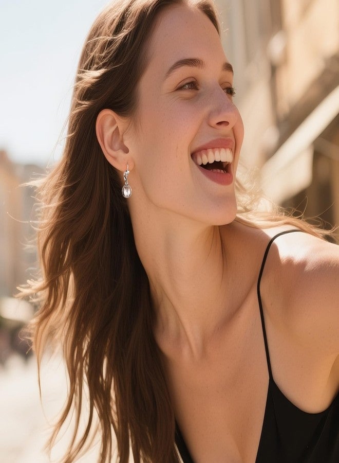 أليكس كرافت أقراط متدلية من اللؤلؤ من الفضة الإسترلينية للنساء، مضادة للحساسية، بتصميم كرة متدلية، مصنوعة من الفضة الإسترلينية عيار 925، بتصميم أنيق ورقيق، مرصعة باللؤلؤ الأبيض، هدية مثالية للنساء. - Image 4