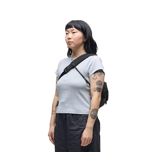 Peak Design Outdoor Sling 7L, Cloud, Padded Adjustable Shoulder Strap for Crossbody or Waist Carry, 10 Pockets, Ideal for Carrying Cameras and Essentials, Versatile Sling Bag for Men and Women - Image 4