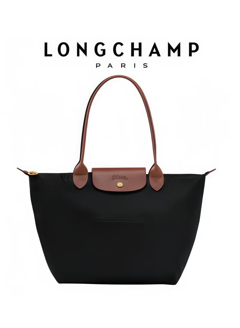 Longchamp حقيبة كاميرا للنساء على الكتف | حقيبة كبيرة السعة | قماش بولياميد معاد تدويره | حواف جلدية | إغلاق بسحاب | 28 سم أسود - Image 1