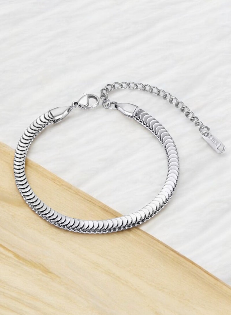 إيكوال اسوارة نسائية أنيقة من الاستانلس ستيل باللون الفضي - Image 1