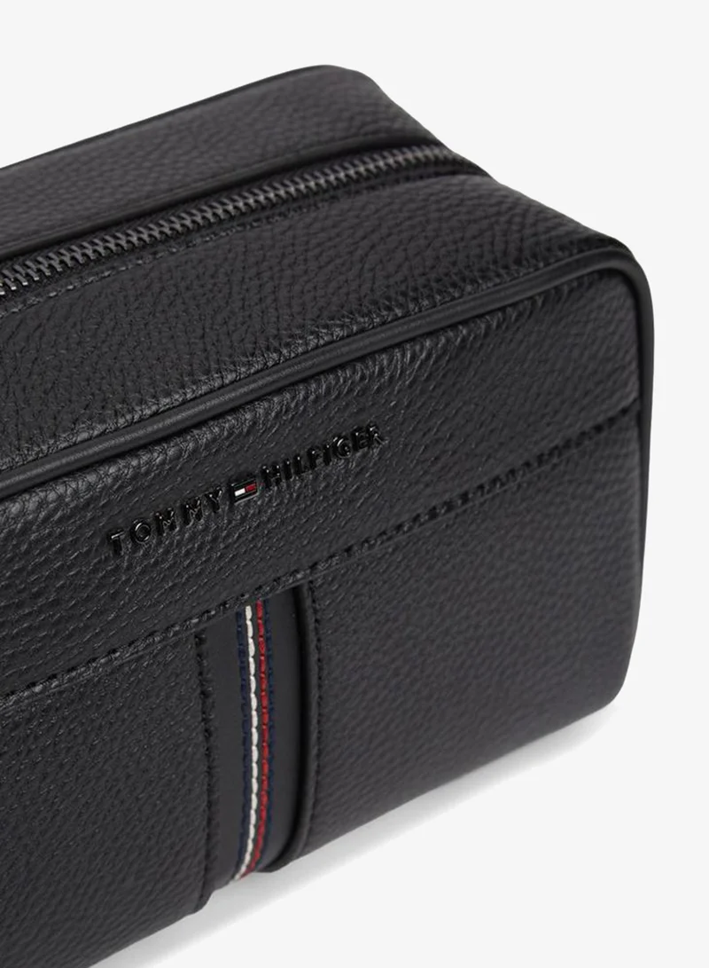 TOMMY HILFIGER  Central Washbag for Men | Best Price UAE