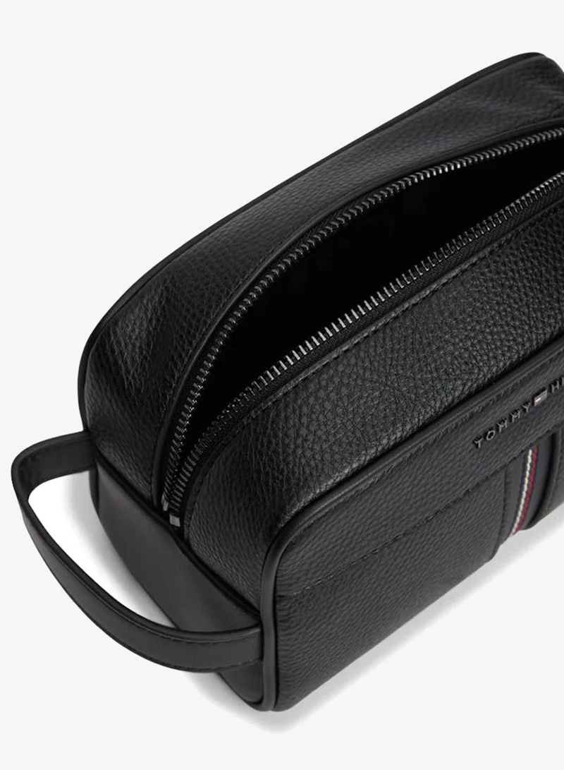 TOMMY HILFIGER  Central Washbag for Men | Best Price UAE