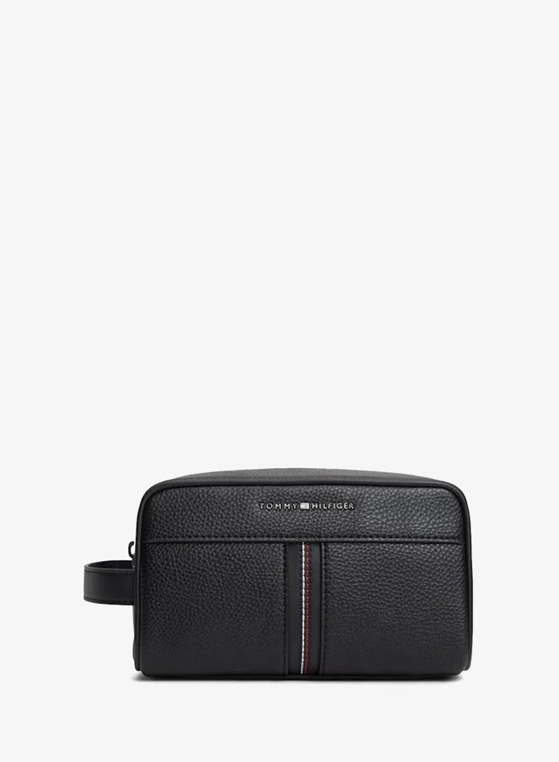 TOMMY HILFIGER Metal Logo Pebble Grain Washbag