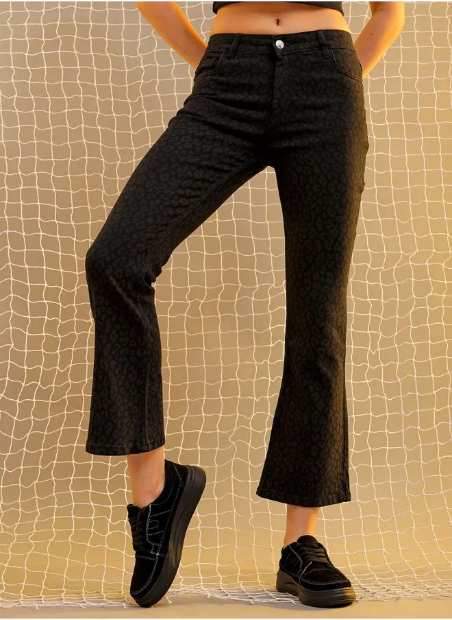 مرفوعة Women Bootcut Black Jeans