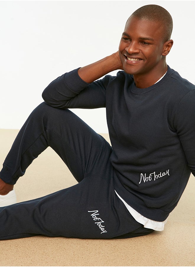 trendyol - Navy Blue Tracksuit Set Regular/Normal Cut With Fleece Text Embroidery Inside Warm Keeping TMNAW21EM0082 - Image 1