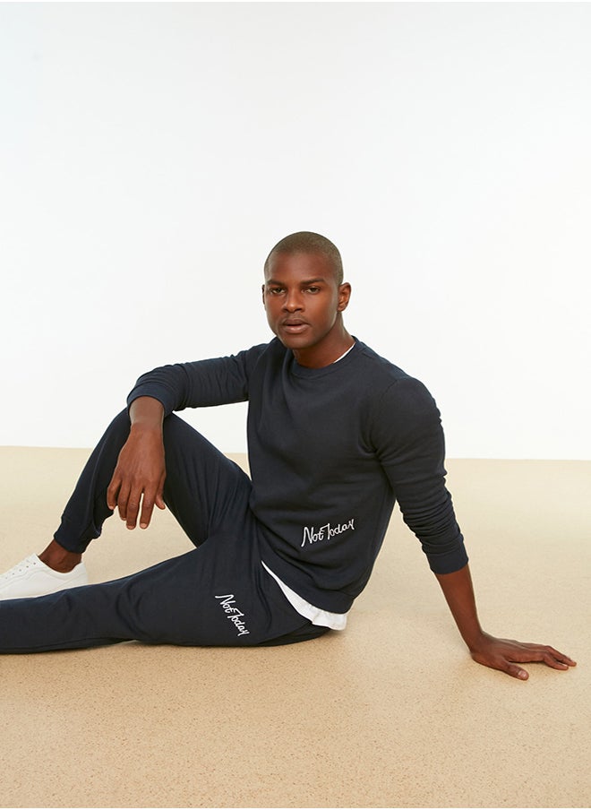trendyol - Navy Blue Tracksuit Set Regular/Normal Cut With Fleece Text Embroidery Inside Warm Keeping TMNAW21EM0082 - Image 1