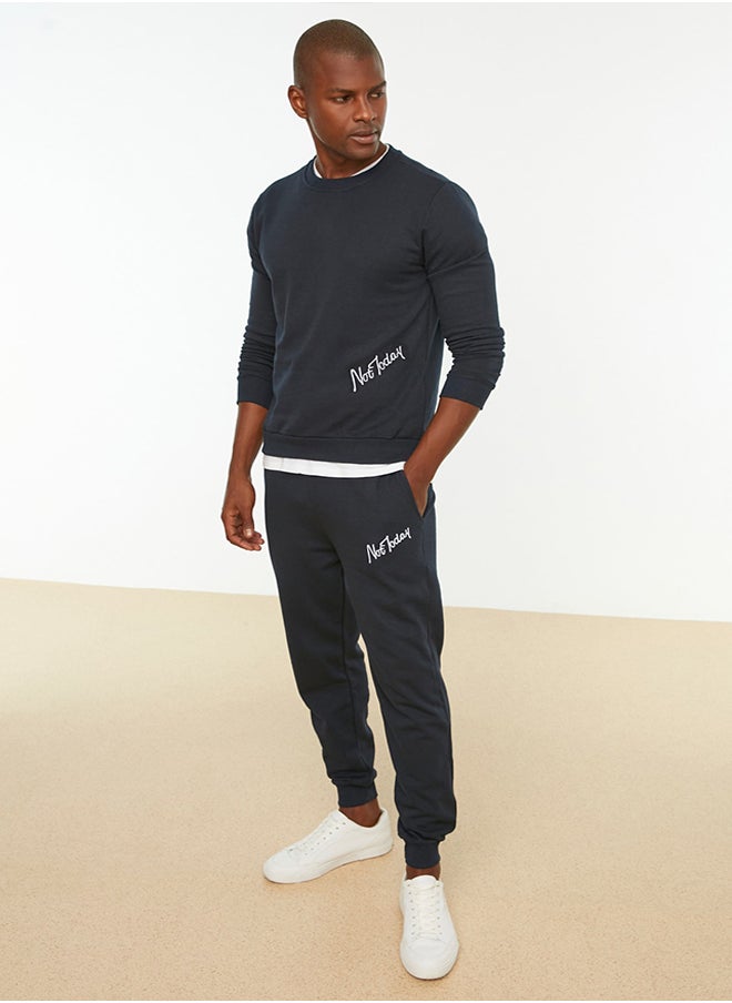 trendyol - Navy Blue Tracksuit Set Regular/Normal Cut With Fleece Text Embroidery Inside Warm Keeping TMNAW21EM0082 - Image 1