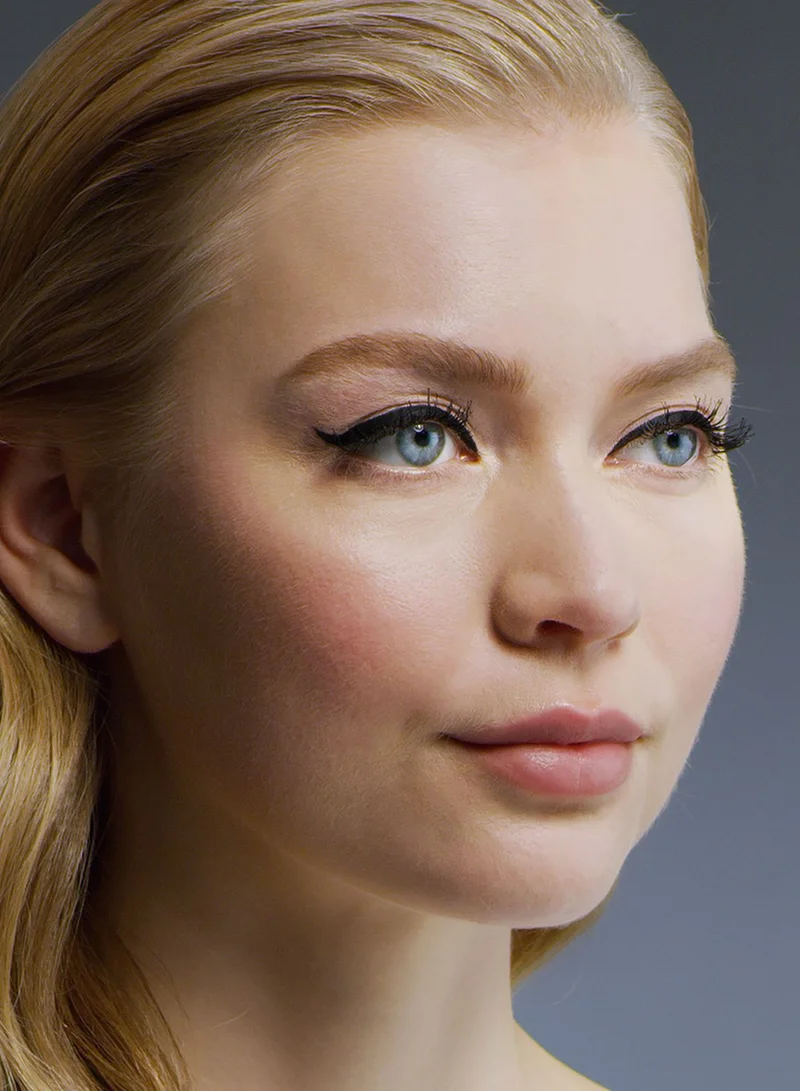 L'OREAL PARIS Signature Liner Matte 01 Ink