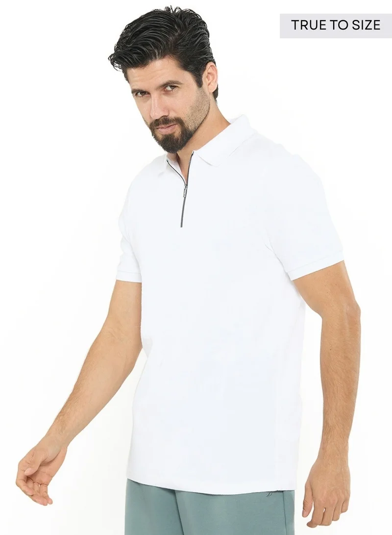 نوتيكا بولو قطن بريميوم بقصة ضيقة بشعار