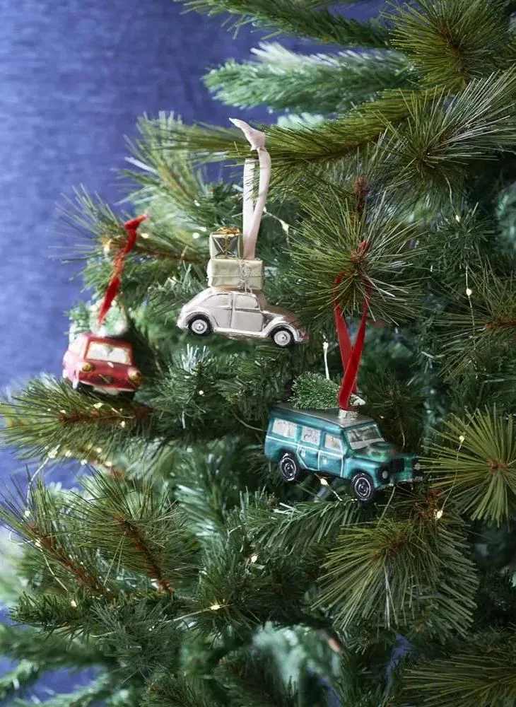 توكينج تيبلز PINK CAR GLASS TREE DECORATION